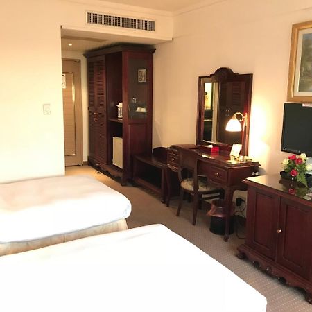Sunrise Hotel Tainan Luaran gambar