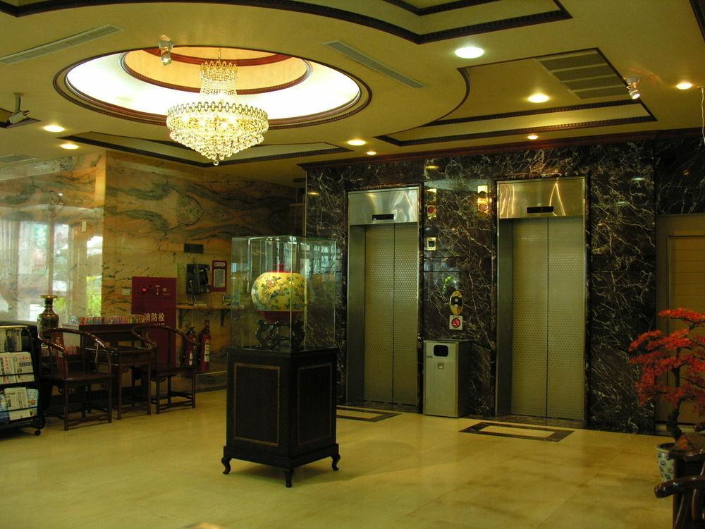 Sunrise Hotel Tainan Luaran gambar