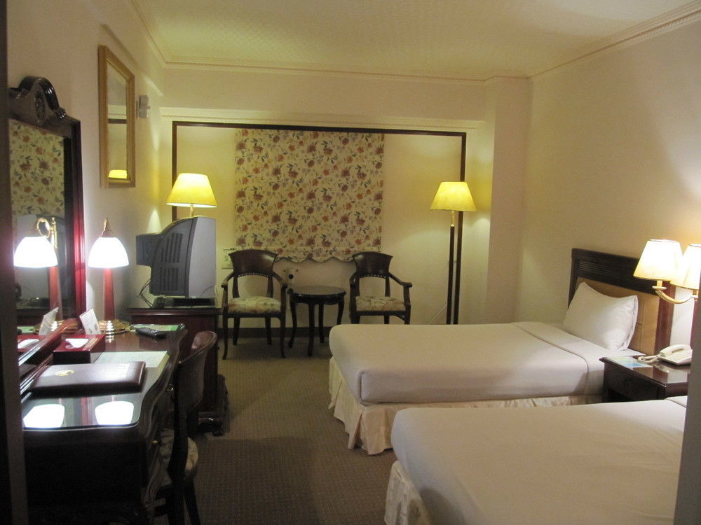 Sunrise Hotel Tainan Luaran gambar