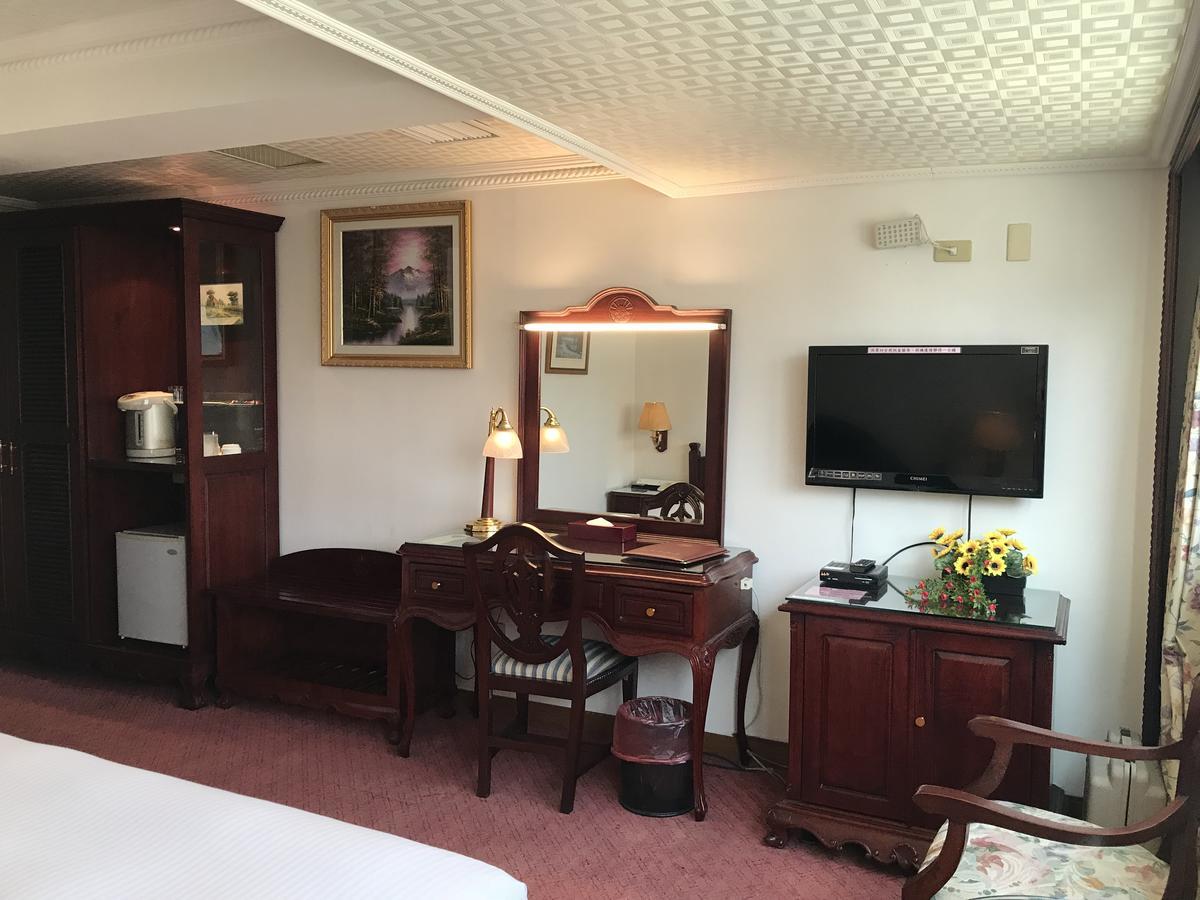 Sunrise Hotel Tainan Luaran gambar